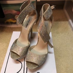 Steve Madden pumps